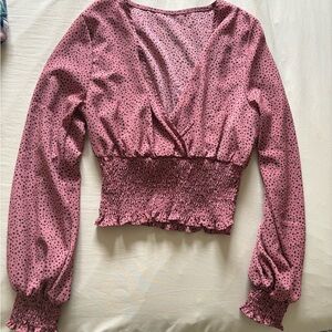 Cropped polka dot pink shirt